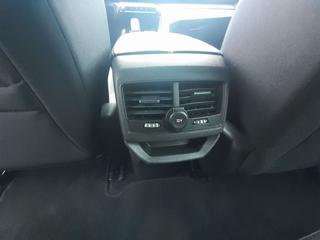 PEUGEOT 3008 usata, con USB