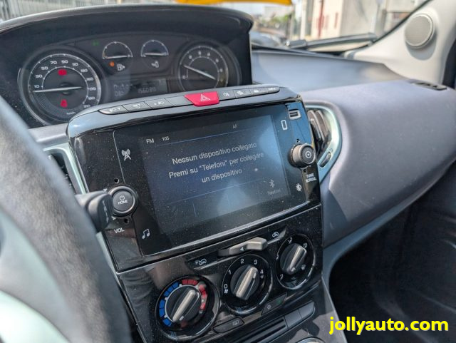 LANCIA Ypsilon usata, con Volante multifunzione