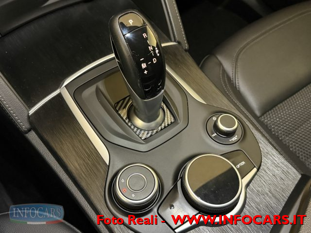 ALFA ROMEO Stelvio usata, con Park Distance Control