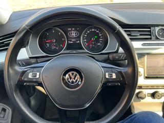 VOLKSWAGEN Passat Variant usata, con Chiusura centralizzata