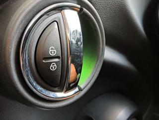 MINI One D usata, con Bluetooth