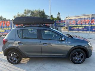 DACIA Sandero usata, con Autoradio