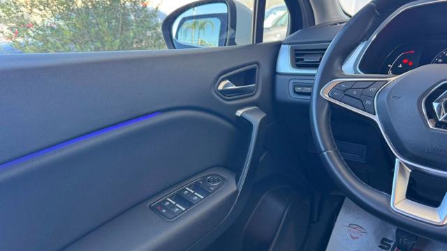 RENAULT Captur usata, con Autoradio