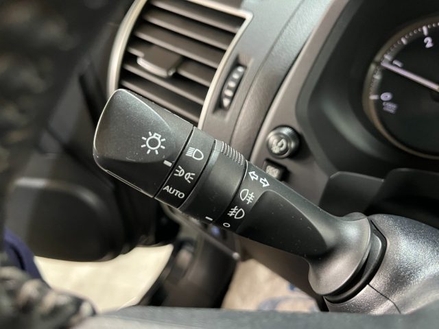 TOYOTA Land Cruiser usata, con Bracciolo