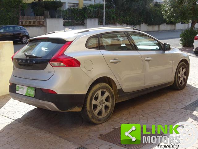 VOLVO V40 Cross Country usata, con Airbag Passeggero