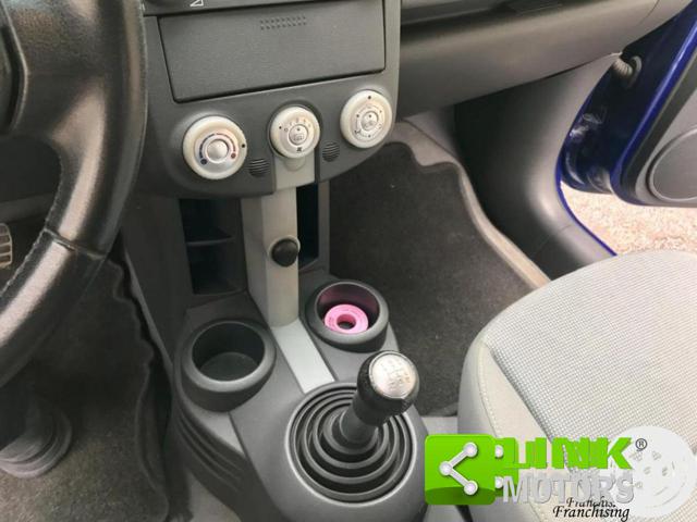 MITSUBISHI Colt usata, con Autoradio digitale