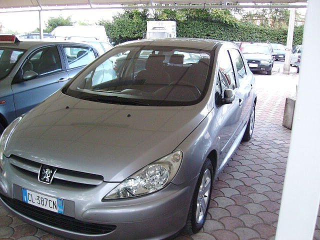 PEUGEOT 307 usata, con ABS