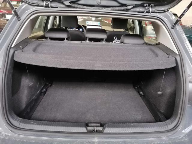 VOLKSWAGEN Golf usata, con Controllo automatico clima