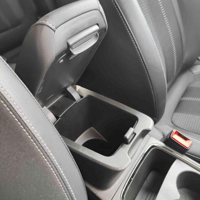 OPEL Grandland usata, con USB