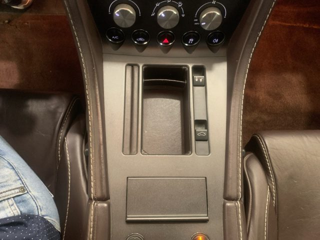 ASTON MARTIN Vantage usata, con Interni in pelle