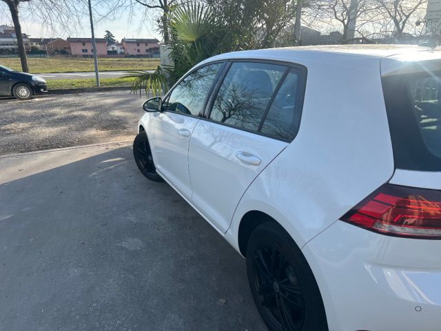 VOLKSWAGEN Golf usata, con Airbag laterali