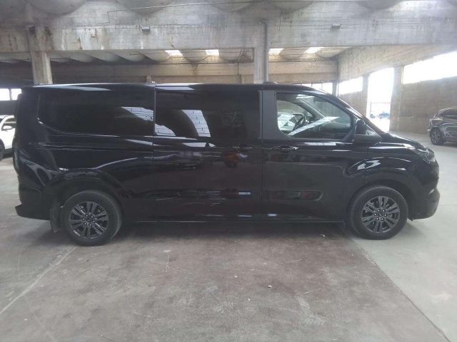 FORD Tourneo Custom usata, con Autoradio