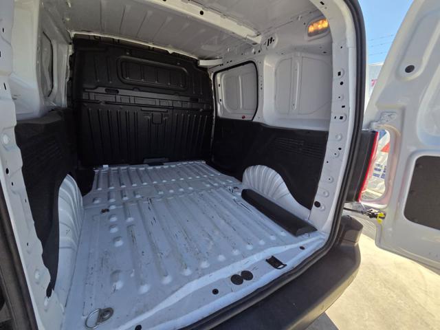 OPEL Combo usata 15