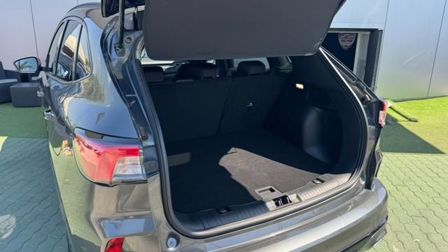 FORD Kuga usata, con Bracciolo