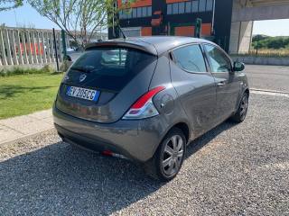 LANCIA Ypsilon usata, con Autoradio