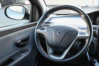 LANCIA Ypsilon usata, con Volante multifunzione