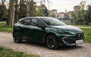 RENAULT Clio APERTI AD AGOSTO