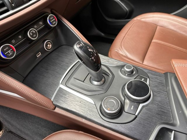 ALFA ROMEO Stelvio usata, con Fari Xenon