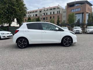 TOYOTA Yaris usata, con Controllo automatico clima