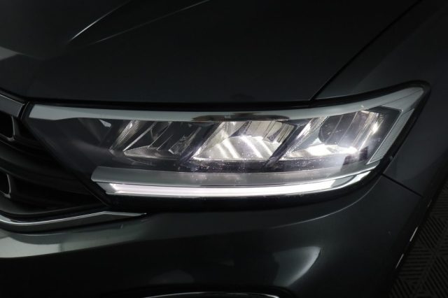 VOLKSWAGEN T-Roc usata 8