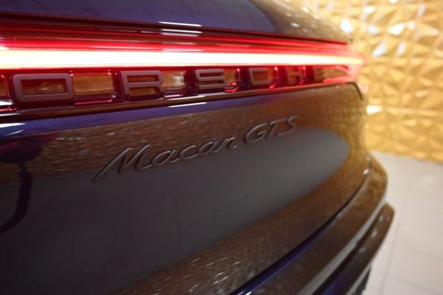 PORSCHE Macan usata 209