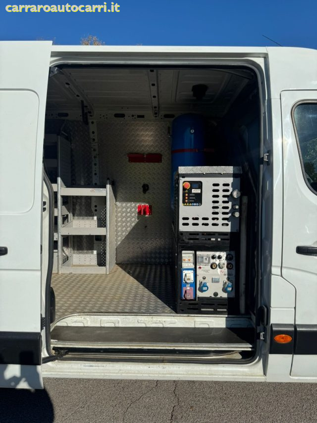 OPEL Movano usata, con Sensore di pioggia