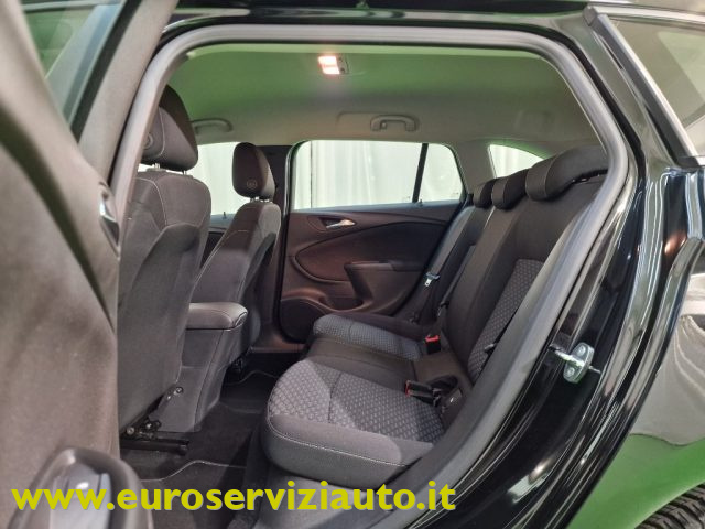 OPEL Astra usata, con Monitoraggio pressione pneumatici