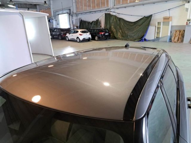 LAND ROVER Range Rover Velar usata, con Controllo trazione