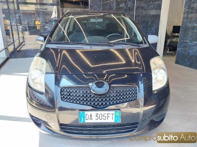 TOYOTA Yaris usata, con ABS