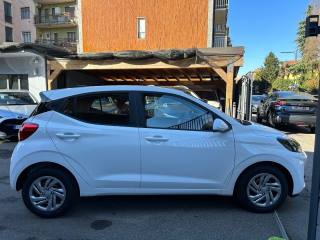 HYUNDAI i10 usata, con Airbag laterali