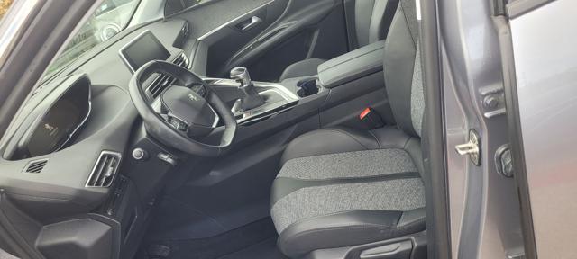 PEUGEOT 3008 usata, con Autoradio