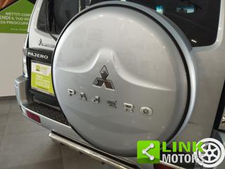 MITSUBISHI Pajero usata 26