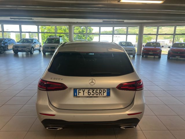 MERCEDES-BENZ B 200 usata, con Autoradio