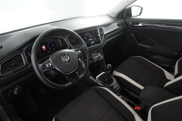 VOLKSWAGEN T-Roc usata 1
