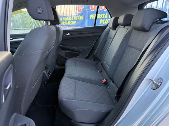 VOLKSWAGEN Golf usata, con Airbag testa