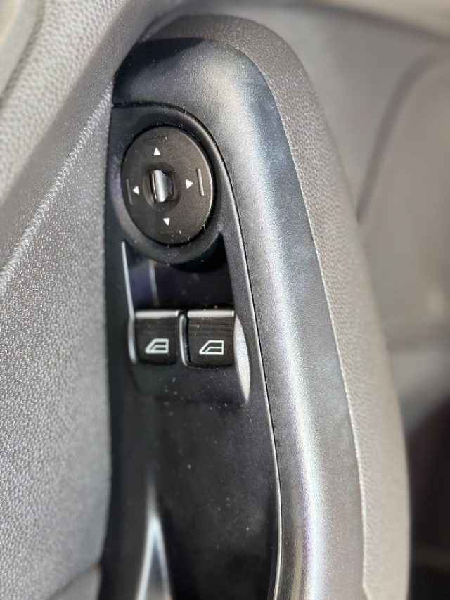 FORD Fiesta usata 8