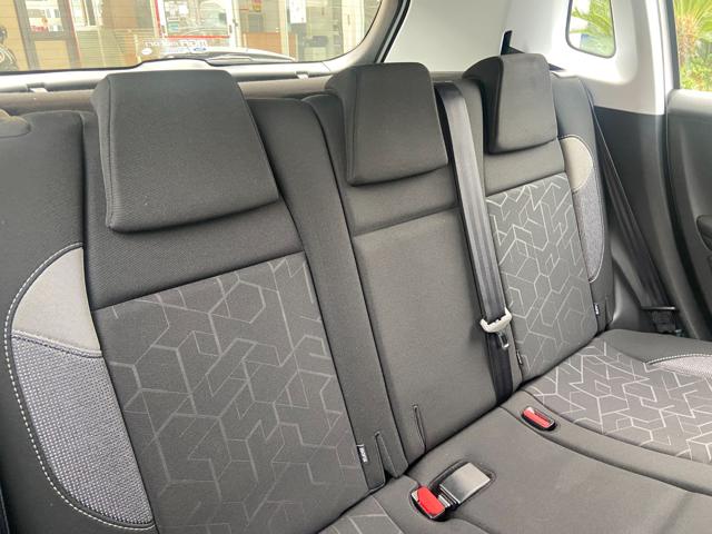 PEUGEOT 2008 usata, con Sedile posteriore sdoppiato