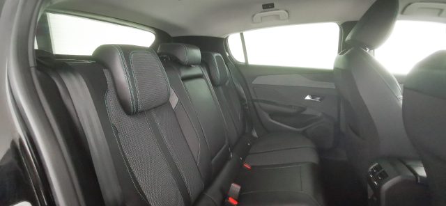 PEUGEOT 308 usata, con Freno di stazionamento elettrico