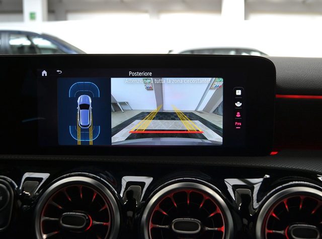 MERCEDES-BENZ A 35 AMG usata, con Chiusura centralizzata