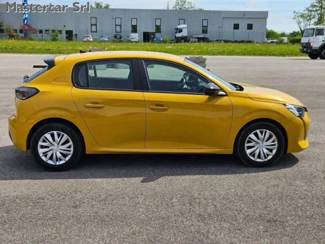 PEUGEOT 208 usata, con Autoradio
