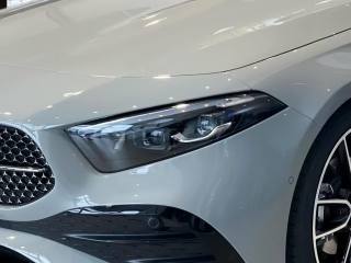 MERCEDES-BENZ A 180 usata, con Interni in pelle