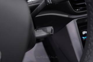 VOLKSWAGEN T-Roc usata, con Luci diurne LED