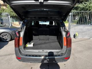 PEUGEOT 5008 usata, con Sistema di navigazione
