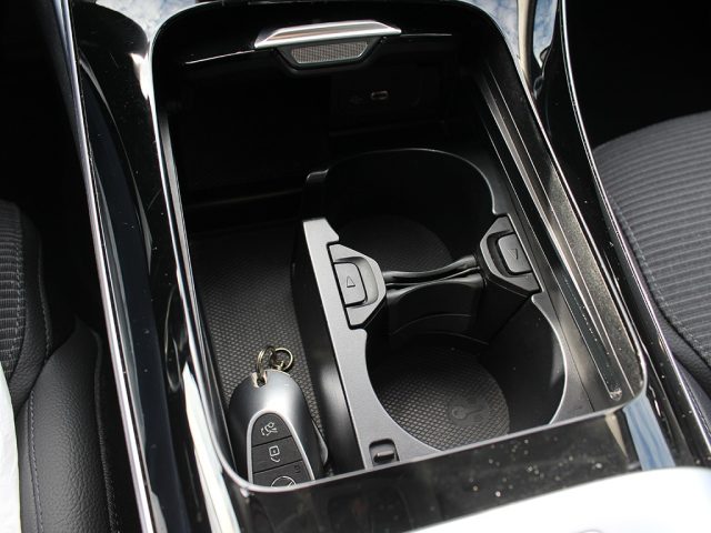 MERCEDES-BENZ C 200 usata, con Sound system