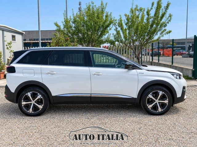 PEUGEOT 5008 usata, con Autoradio