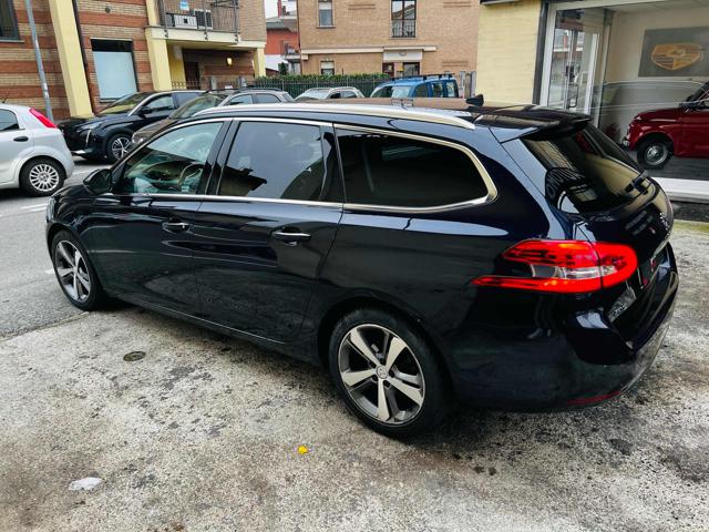 PEUGEOT 308 usata, con Autoradio