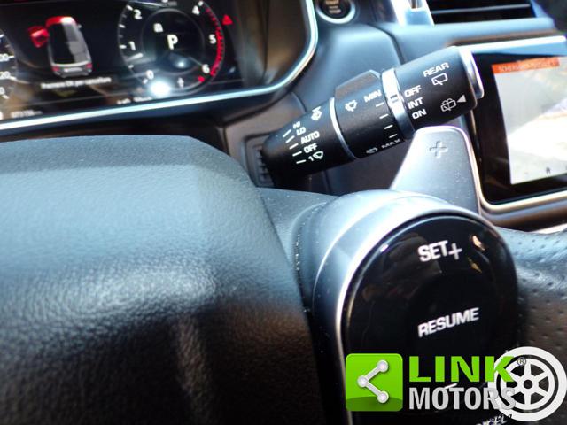 LAND ROVER Range Rover usata, con Riconoscimento dei segnali stradali