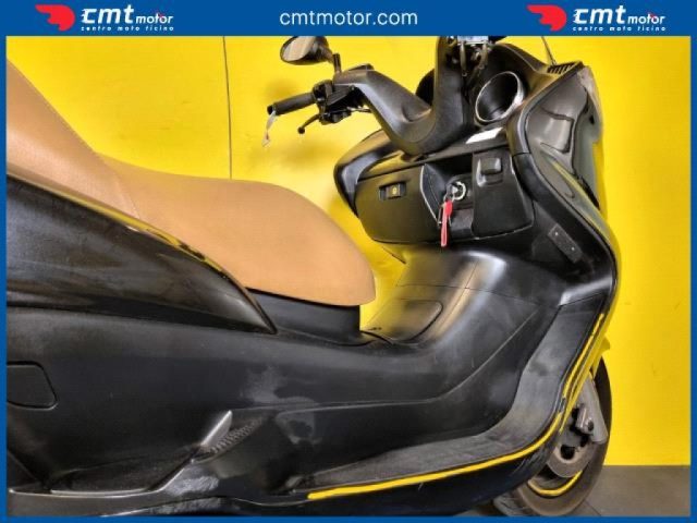 YAMAHA Majesty 400 usata 8