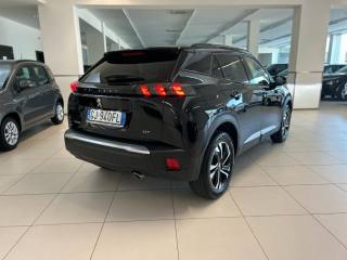 PEUGEOT 2008 usata, con Airbag