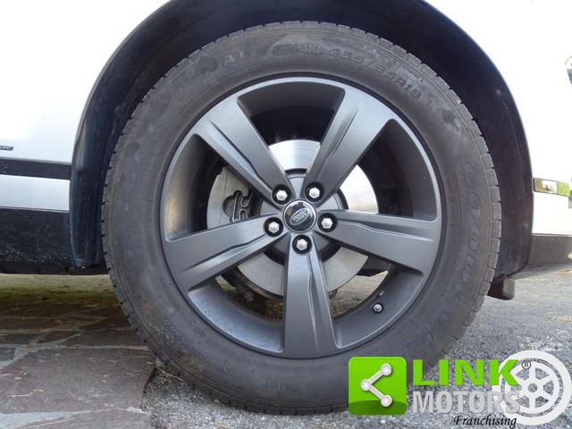 LAND ROVER Range Rover Velar usata, con Volante in pelle